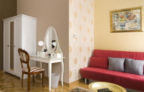 Budapest Guest Rooms Suites with Kitchenette22