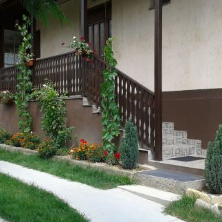 Holiday Apartmanház2