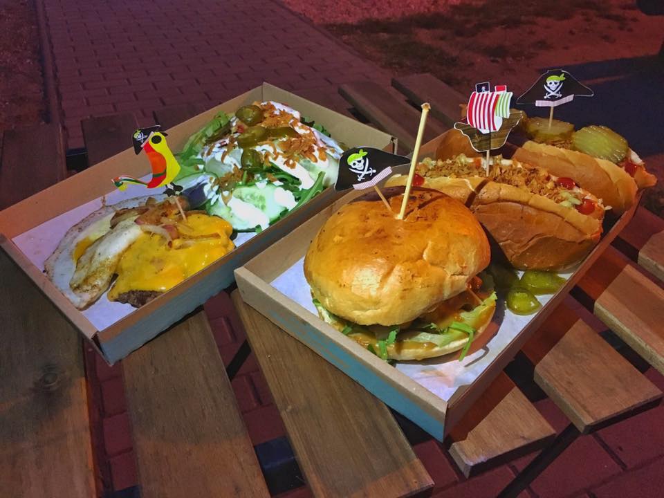 Kalóz Burger & More – Budapest XVI. kerület fotó 7