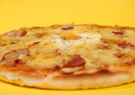 Pizza Karaván4