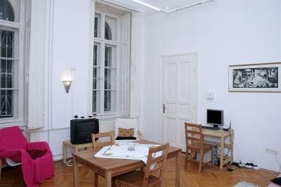 Alkotmany street Apartment23