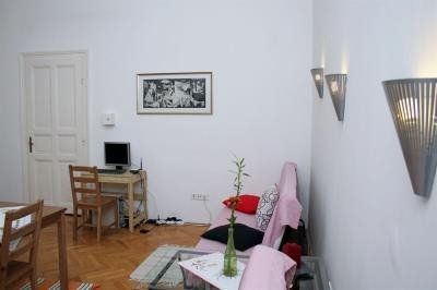 Alkotmany street Apartment24