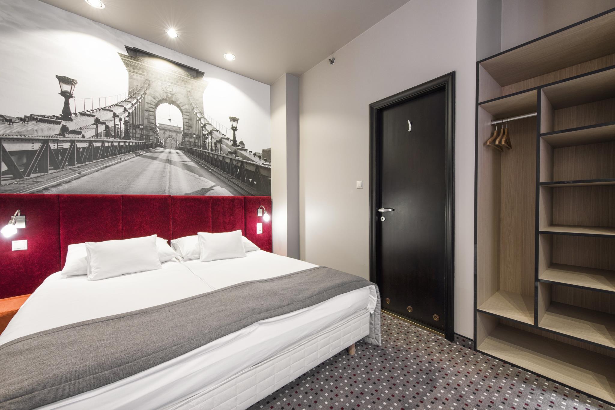 Carat – Budapest VI. kerület fotó 10