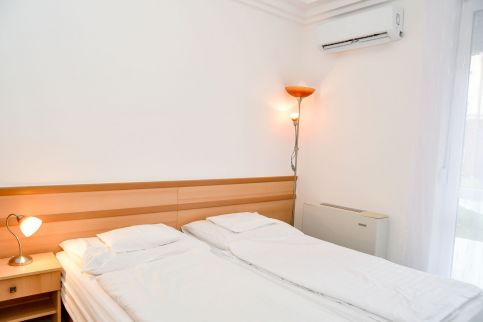 Héli Apartman E15