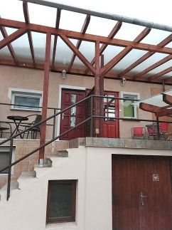 Rita Apartman12