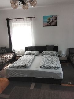 Rita Apartman15