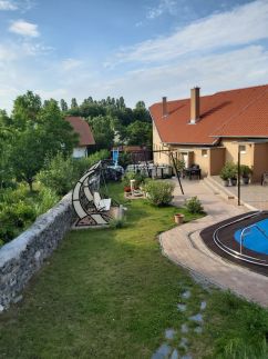 Római Apartmanház25