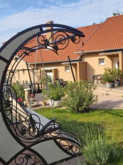 Római Apartmanház30