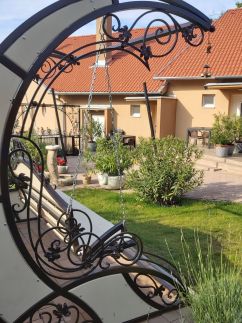 Római Apartmanház33