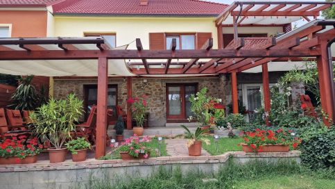 Virág Apartmanház3