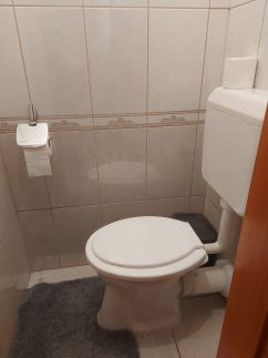 Lara Apartman7