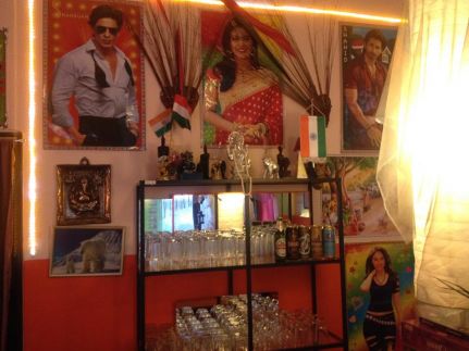 Bollywood Vegi Bar4