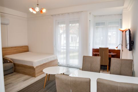 Héli Apartman B16