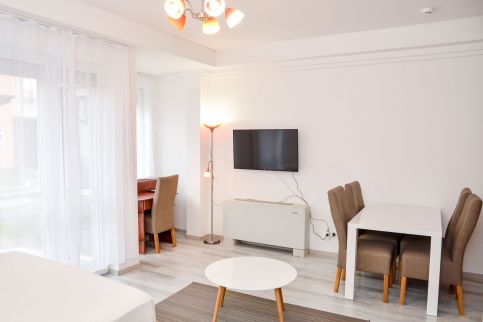 Héli Apartman B17