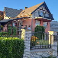 Éva Apartmanház