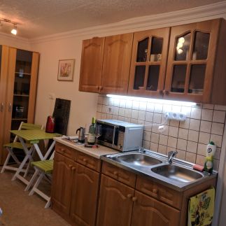 Cseresznyés Apartman13