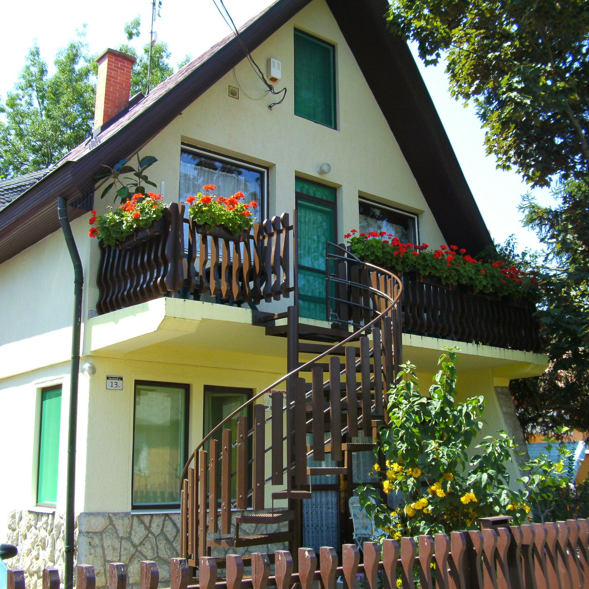 Őszilomb Muskátli Apartman – Hajdúszoboszló