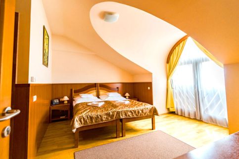 Hotel Kumánia – Kisújszállás fotó 16