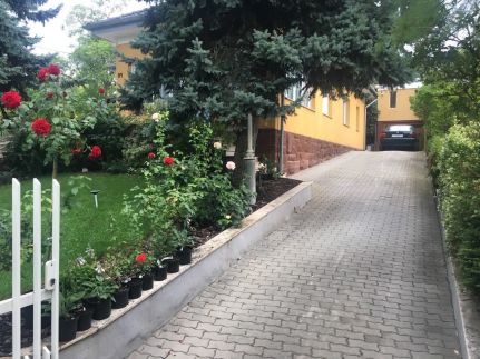Kazinczy Villa2