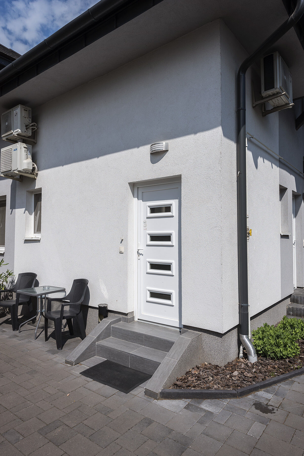 Kikötő Apartmanok – Balatonboglár