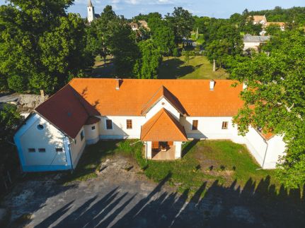 Tolnay Kúria és Vendégház2