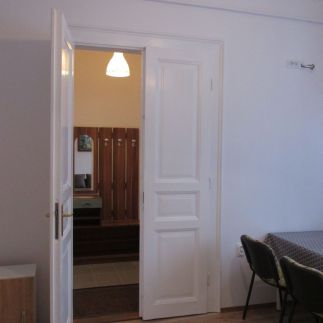 Lizy Apartman2