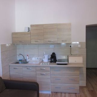 Lizy Apartman4