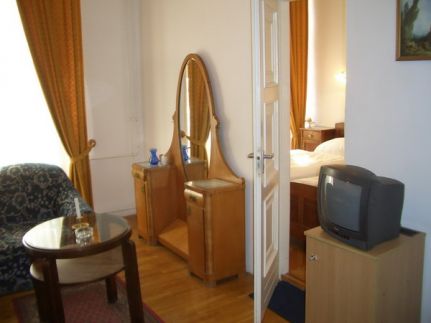Hotel Aranyhajó Pécs2
