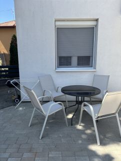 Sunrise Apartment28