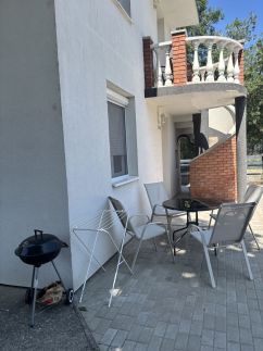 Sunrise Apartment29