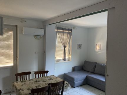 Rózsás Apartman13