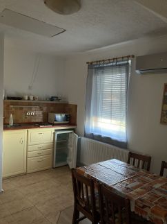 Rózsás Apartman16