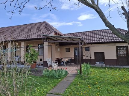 Anikó Apartman