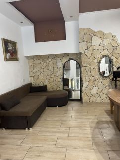 Hacienda Apartman8