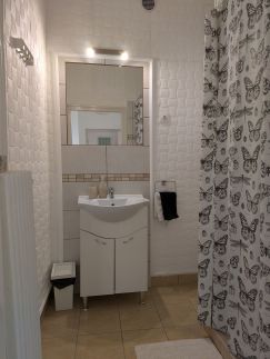 Eozin Apartman Pécs11