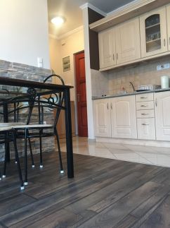 Aranypart Medencés Apartman23