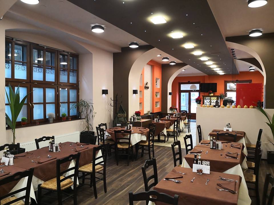 Azzurra Ristorante Pizzéria Bár – Pécs fotó 6
