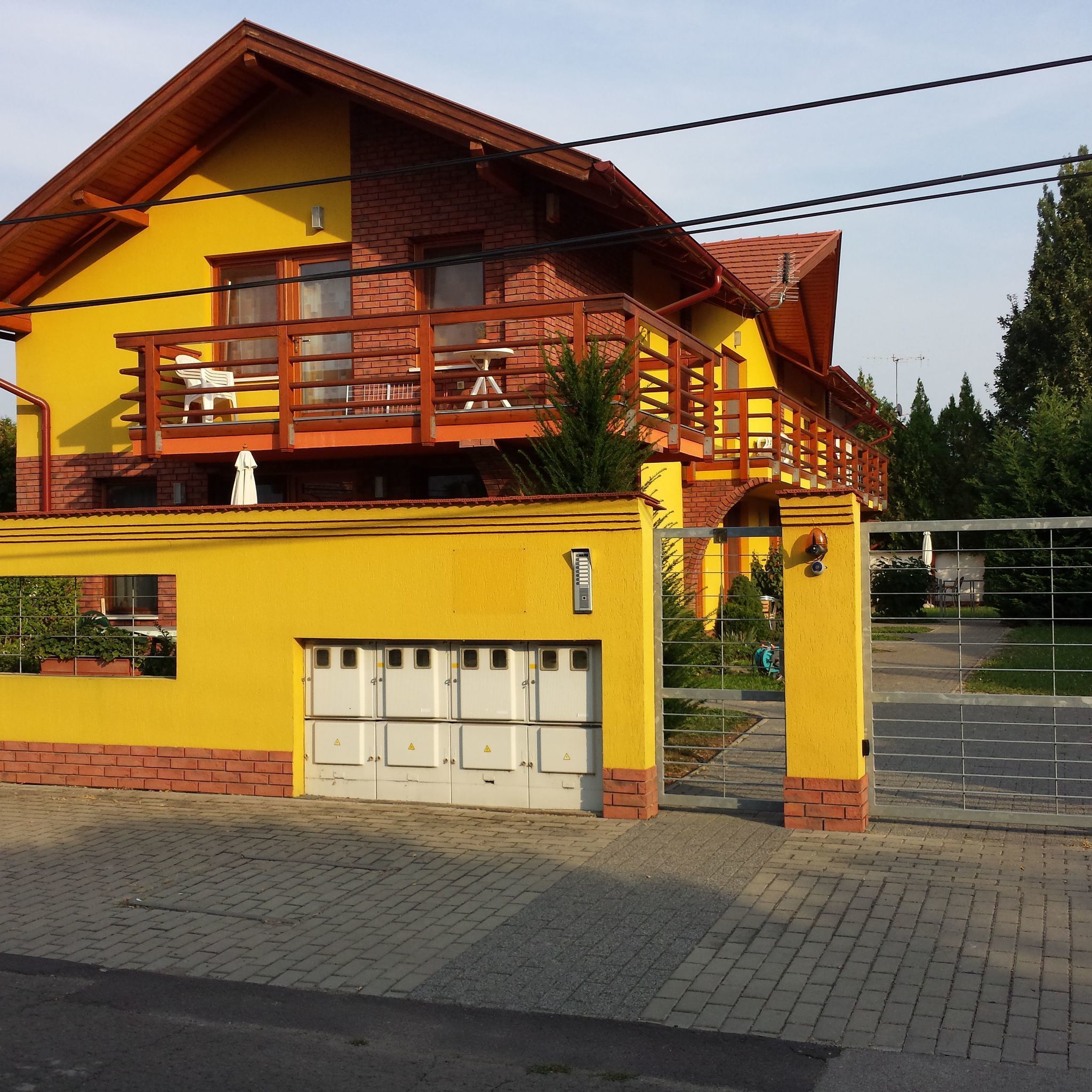 Okker Apartman – Gyula
