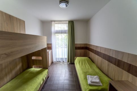 CVSE Clubház és Panzió36