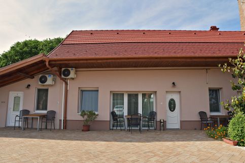 Makotel Apartmanház29