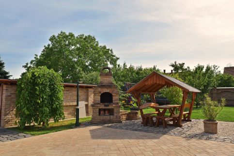 Makotel Apartmanház30