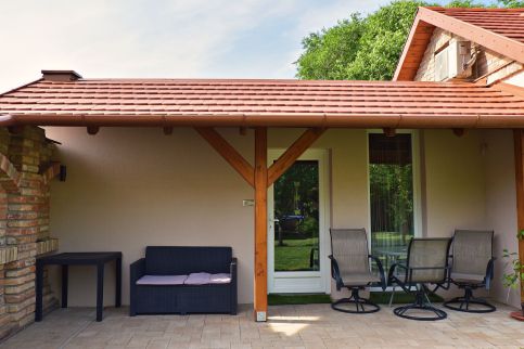 Makotel Apartmanház32