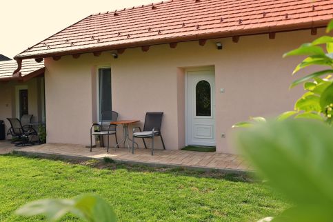 Makotel Apartmanház34