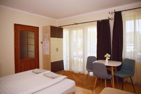 Makotel Apartmanház39