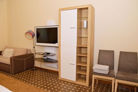 Makotel Apartmanház51