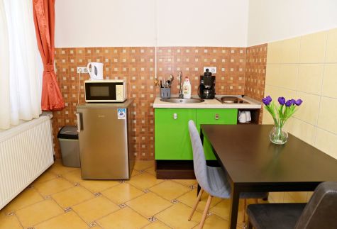 Makotel Apartmanház62