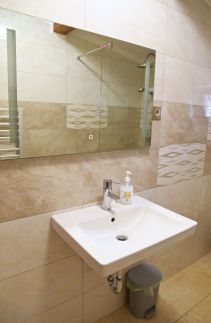 Makotel Apartmanház9