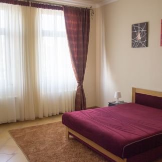 Makotel Apartmanház13