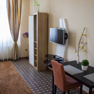 Makotel Apartmanház19