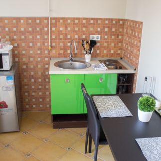 Makotel Apartmanház23